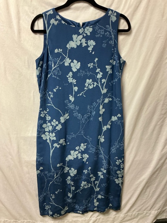Talbots Dresses & Skirts - Talbots Blue Floral 100% silk Midi Shift Dress